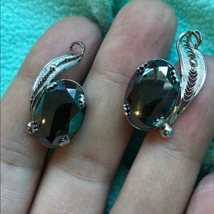 Vintage Sorrento screw on Silver/hematite earring